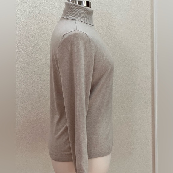 Chico’s sz 3 tan t-neck knit sweater - Picture 5 of 8